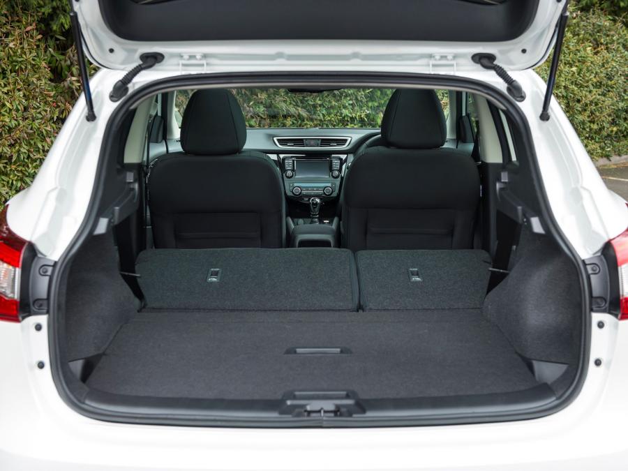 Багажник Nissan Qashqai 2014 года  (UK) (фото 28 из 38)
